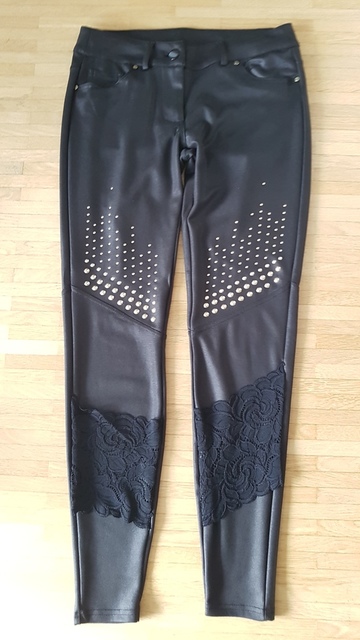 Leggings noir clous et dentelle