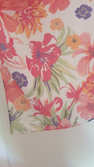 Foulard fleuri